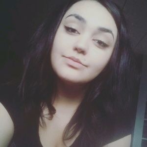 Meet your Posher, Zoe